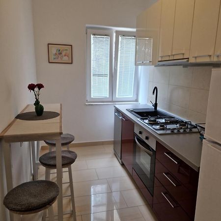 Apartments Jadranka Novalja Ngoại thất bức ảnh