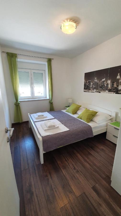 Apartments Jadranka Novalja Ngoại thất bức ảnh