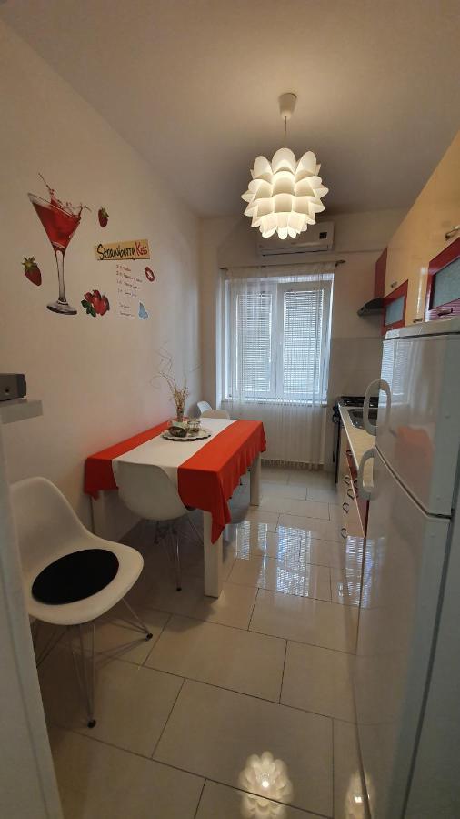 Apartments Jadranka Novalja Ngoại thất bức ảnh
