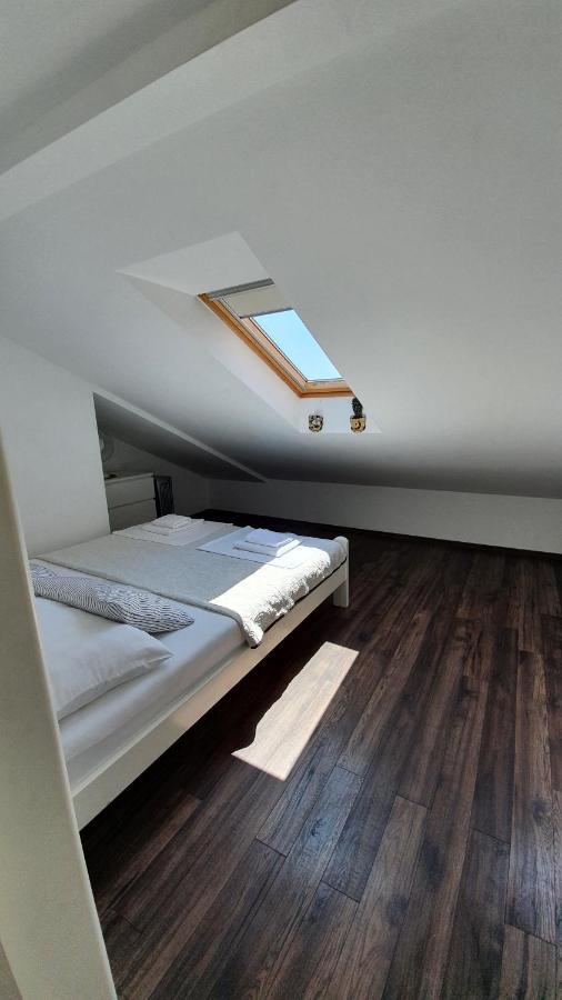 Apartments Jadranka Novalja Ngoại thất bức ảnh