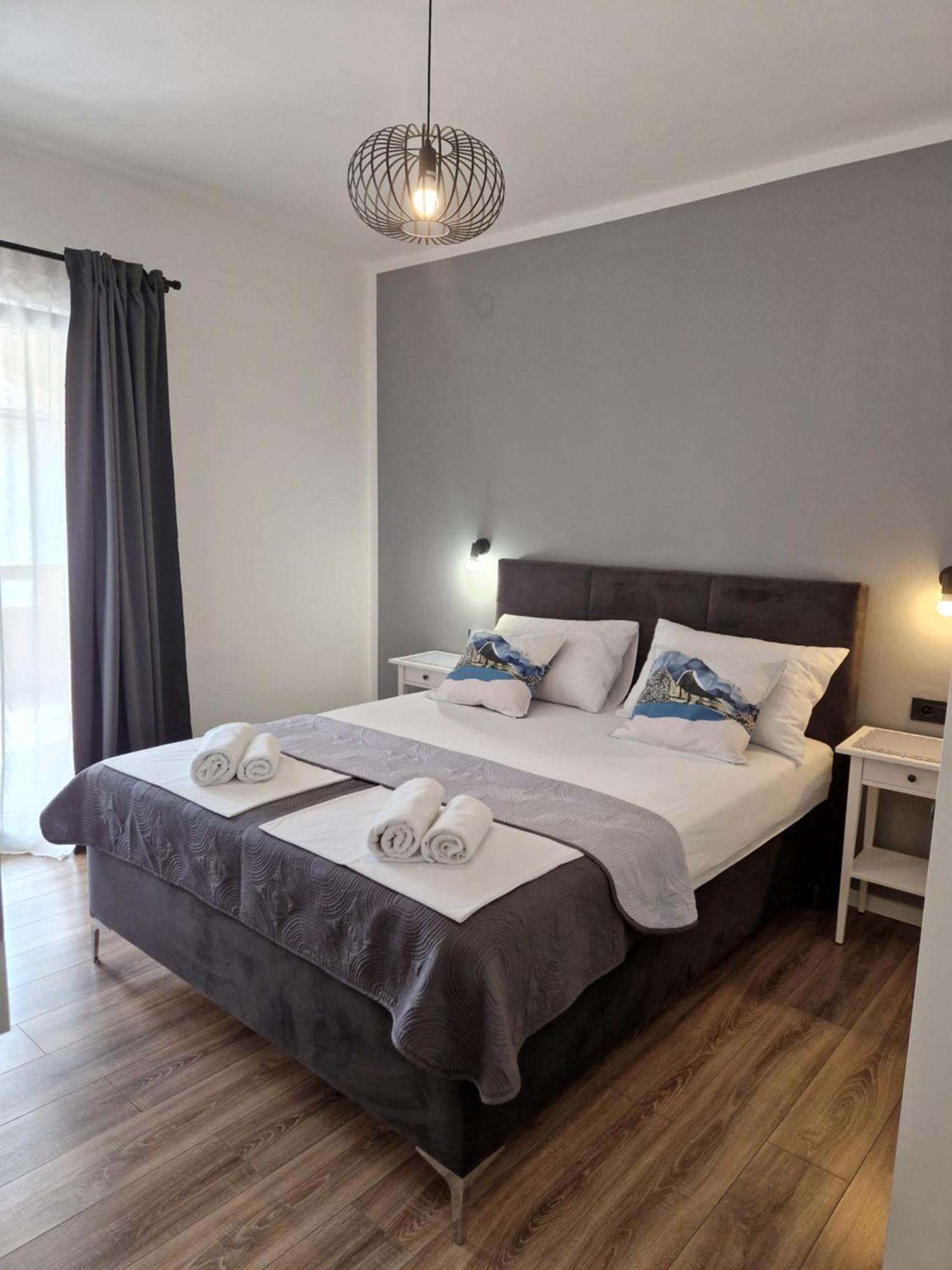 Apartments Jadranka Novalja Ngoại thất bức ảnh