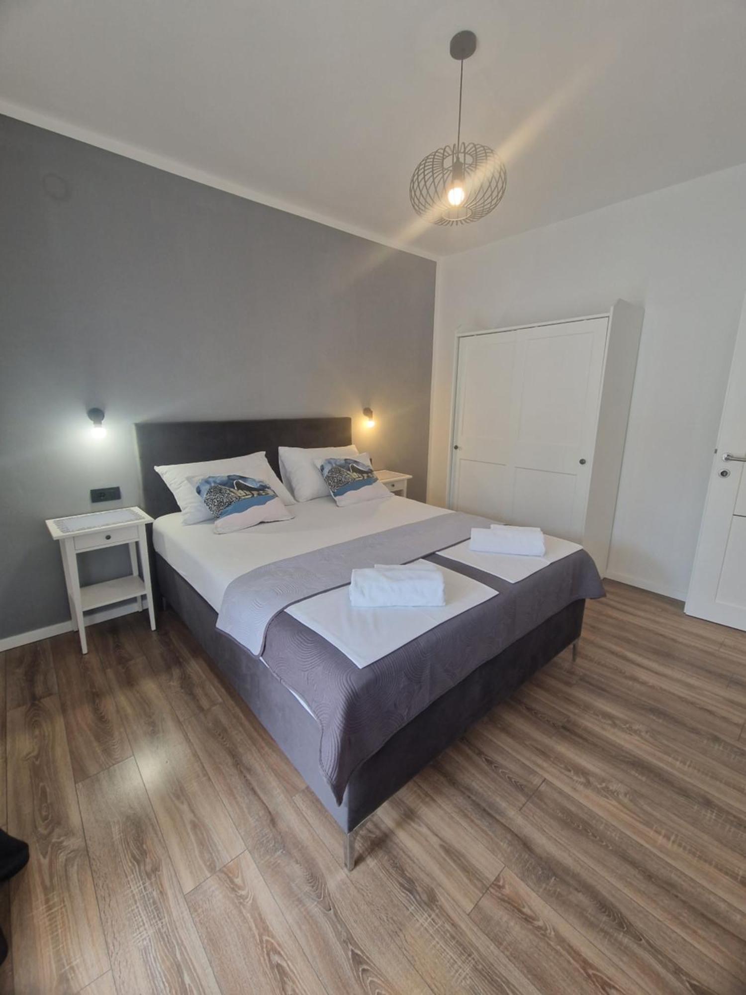 Apartments Jadranka Novalja Ngoại thất bức ảnh