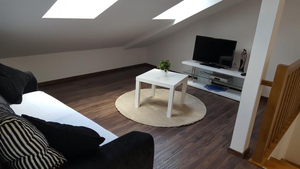 Apartments Jadranka Novalja Ngoại thất bức ảnh