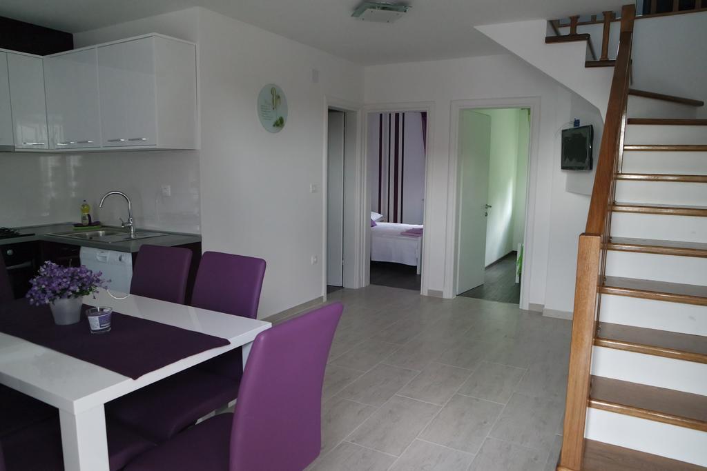 Apartments Jadranka Novalja Ngoại thất bức ảnh