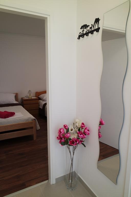 Apartments Jadranka Novalja Ngoại thất bức ảnh