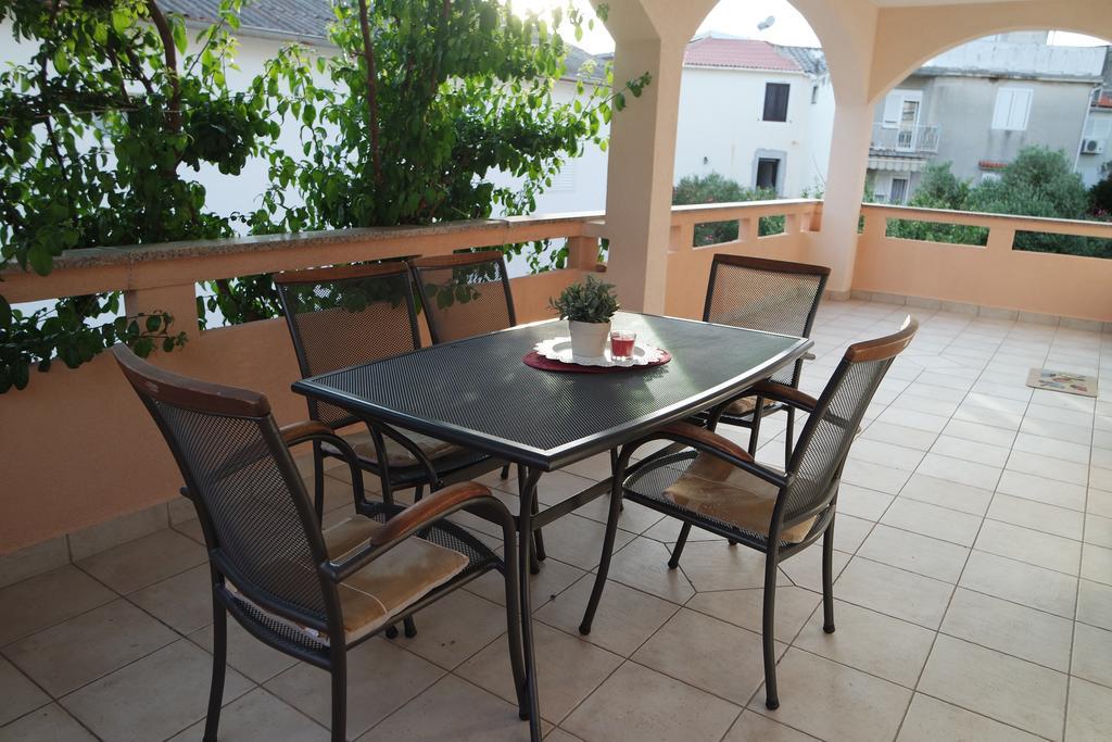 Apartments Jadranka Novalja Ngoại thất bức ảnh